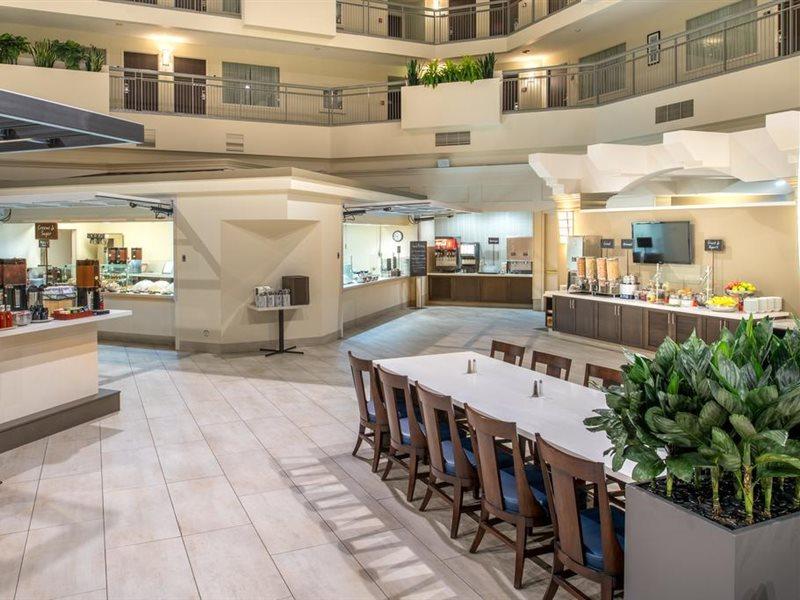 Embassy Suites By Hilton Seattle - Tacoma International Airport Таквила Экстерьер фото