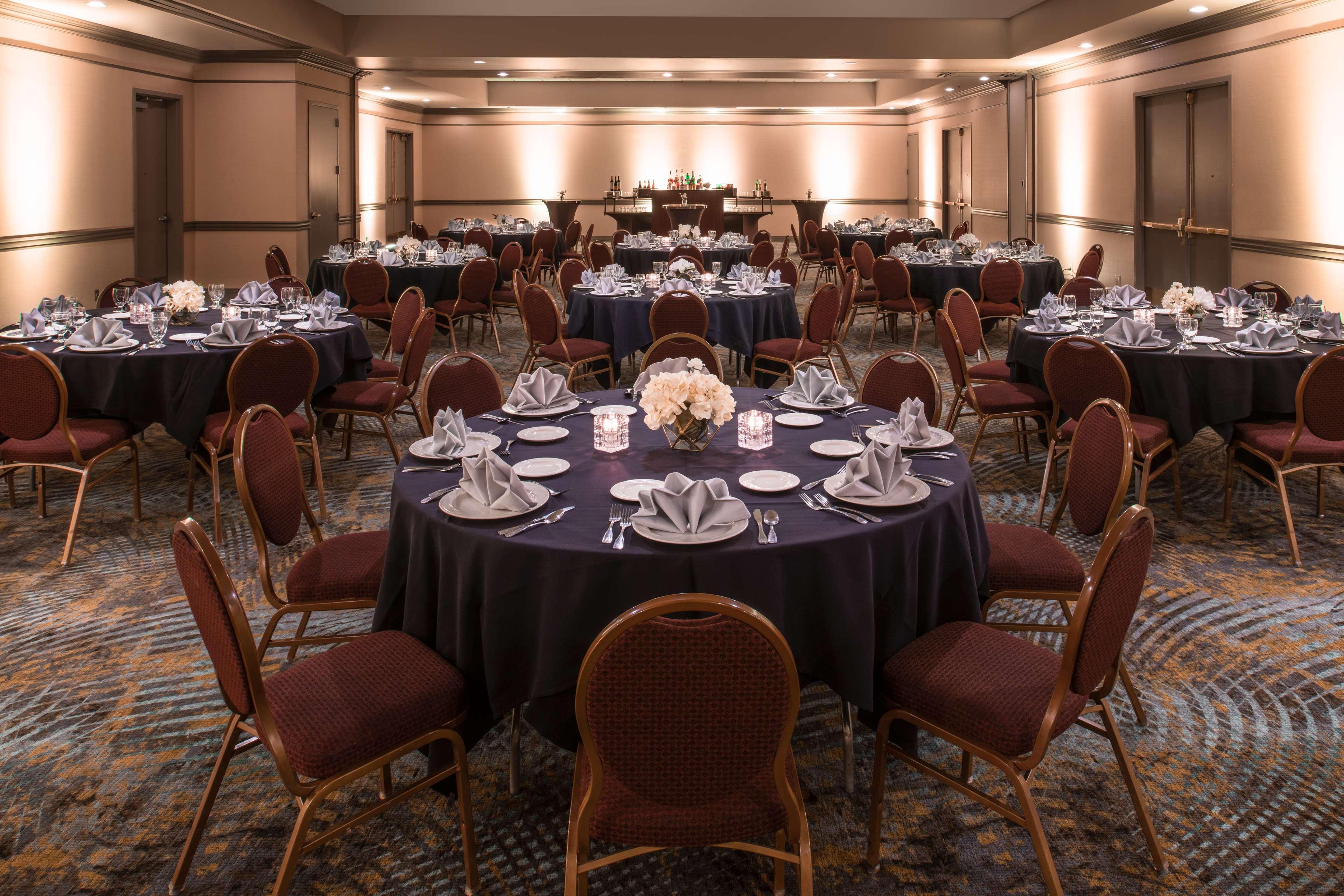 Embassy Suites By Hilton Seattle - Tacoma International Airport Таквила Экстерьер фото