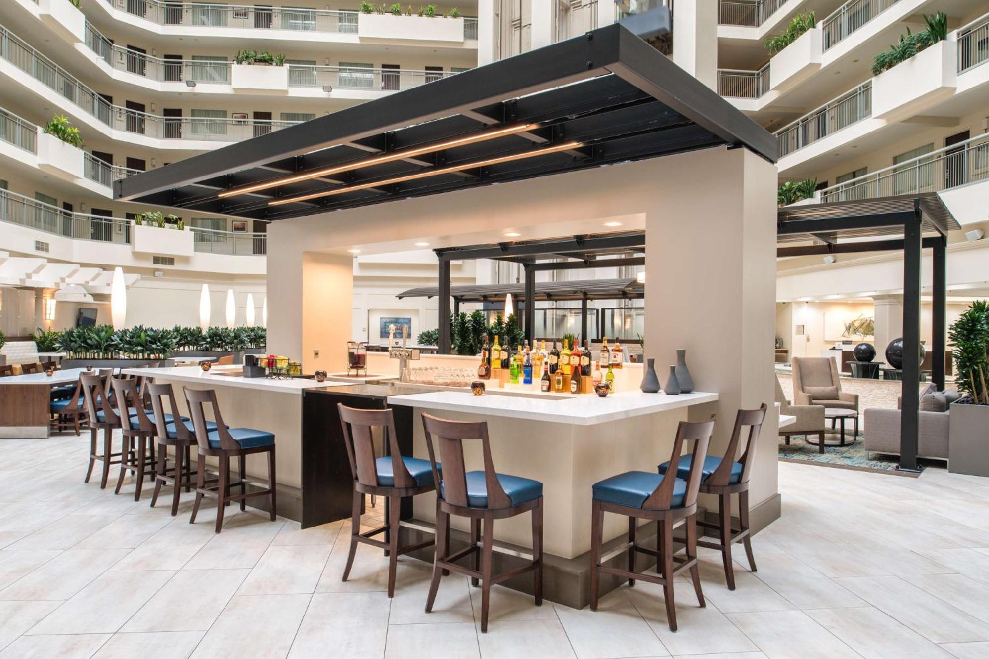 Embassy Suites By Hilton Seattle - Tacoma International Airport Таквила Экстерьер фото