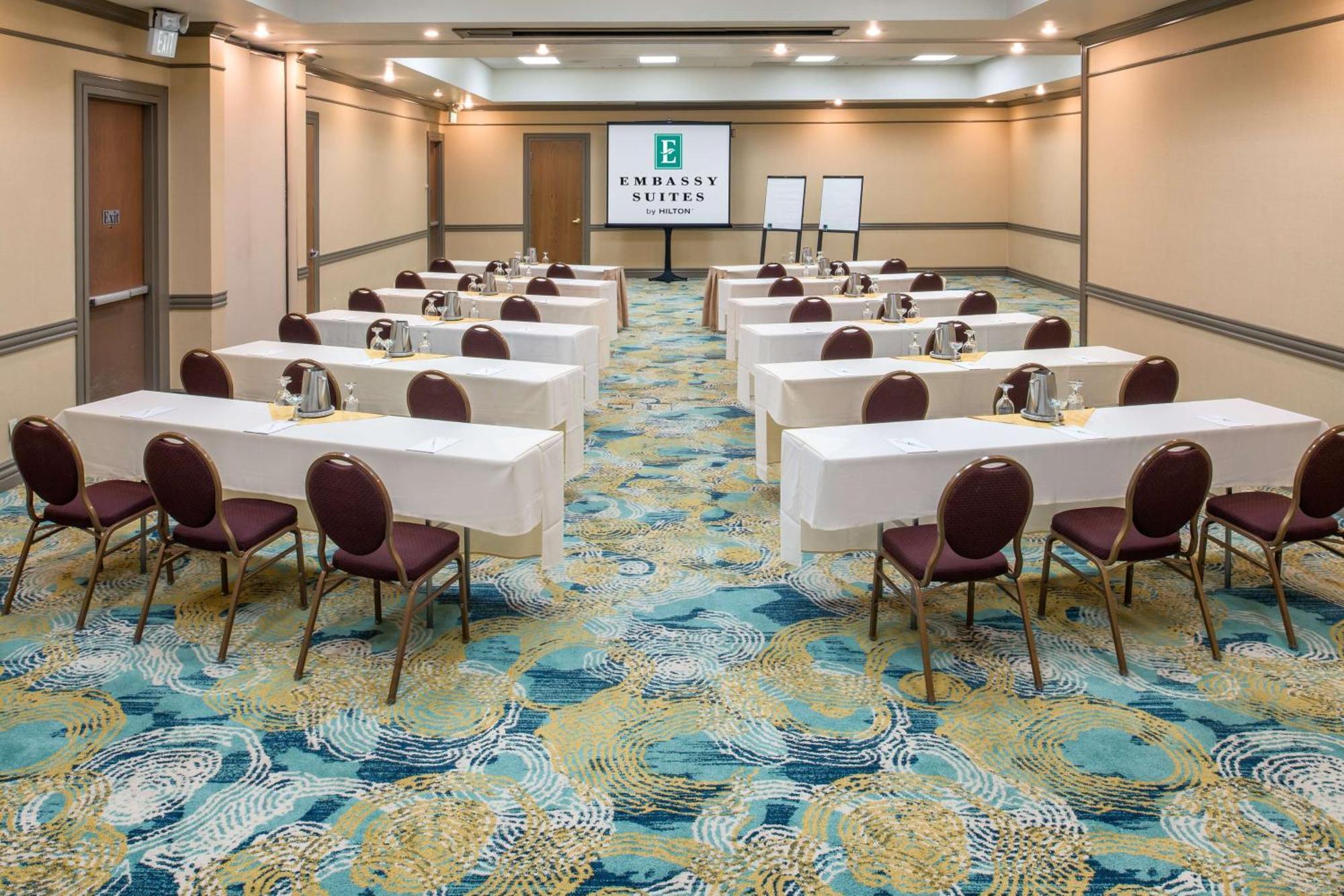 Embassy Suites By Hilton Seattle - Tacoma International Airport Таквила Экстерьер фото